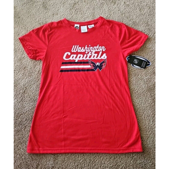 NHL Tops - NHL Washington Capitals Women's T Shirt Red Size Medium